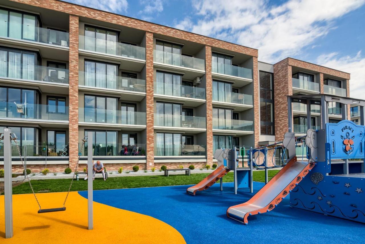 Apartament Lux Japonski Zuraw - Perlowa Przystan Holiday City Kołobrzeg Eksteriør billede